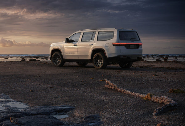 Jeep - Grand Wagoneer